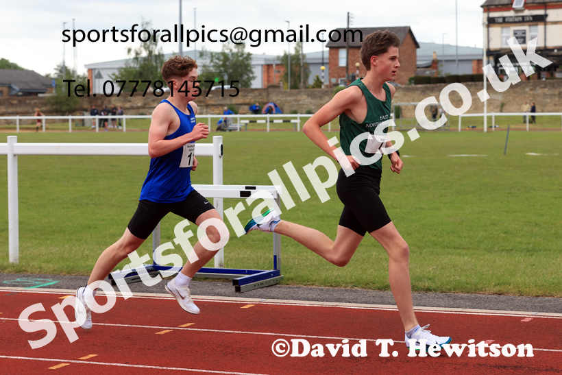 Middle Distance, 2026 Northumberland Schools Track and Field, Wentworth, Hexhan. Photo: David T. Hewitson/Sports for All Pics